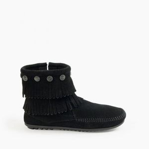 MINNETONKA BLACK FRINGE BOOT SIZE 7.5
